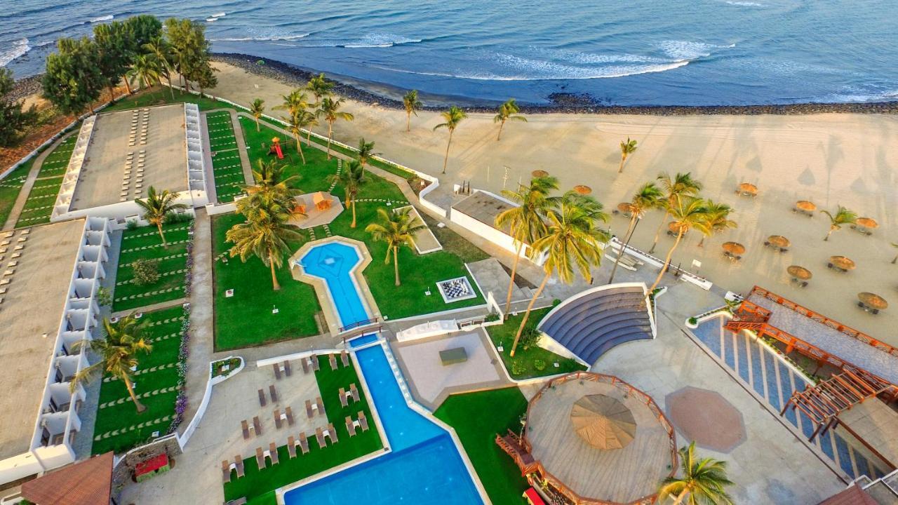 Sunbeach Hotel & Resort Bakau Exterior foto